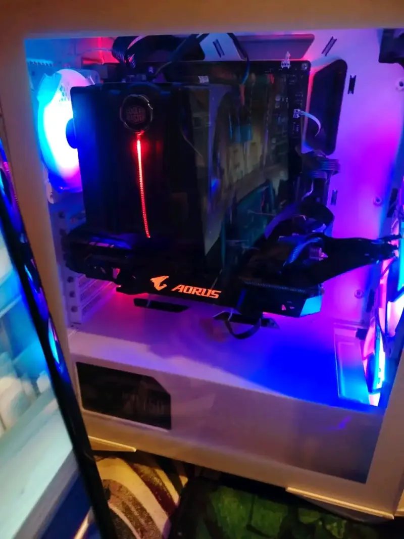 PC GAMER | i5 8600k | GTX 1080 | 16GB RAM - 3