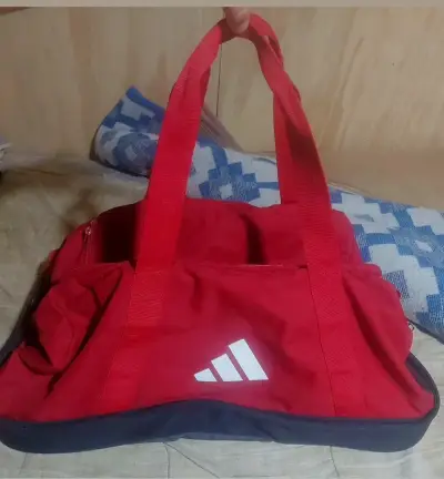 Bolso deportivo adidas - miniatura 2