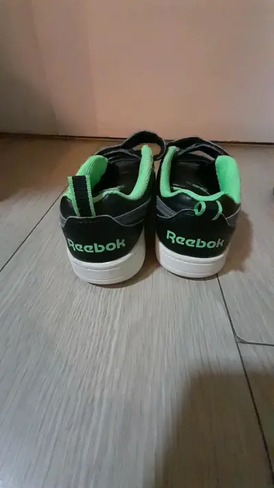 Lote de zapatillas infantiles - miniatura 3