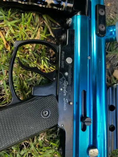 Marcadora de paintball azul Spider Sonix - miniatura 3