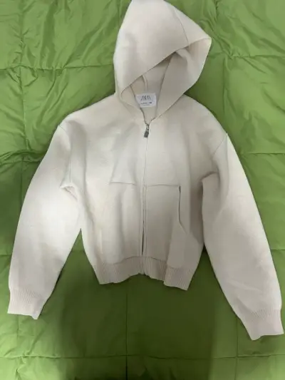 Polerón Zara beige💕 - miniatura 1