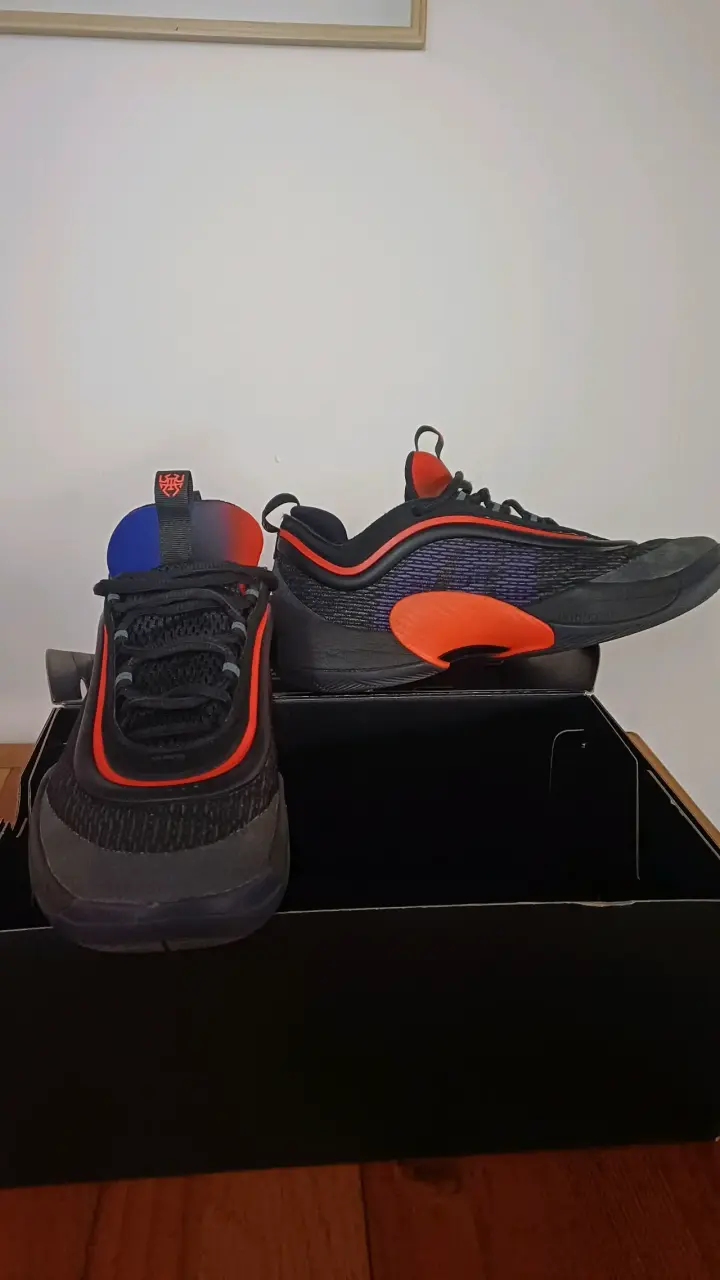Zapatillas de básquetbol i.s.u 6 - 3