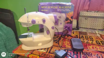 Mini máquina de coser SM-202A - miniatura 2