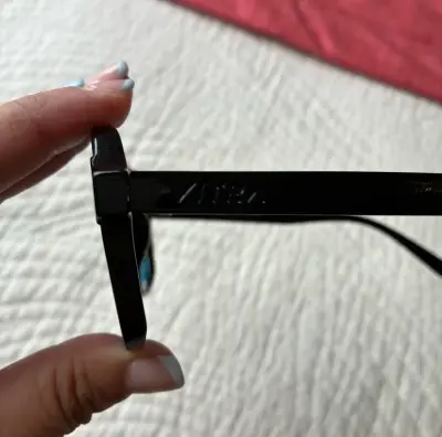 Lentes de sol UNISEX marca VITRA - miniatura 2