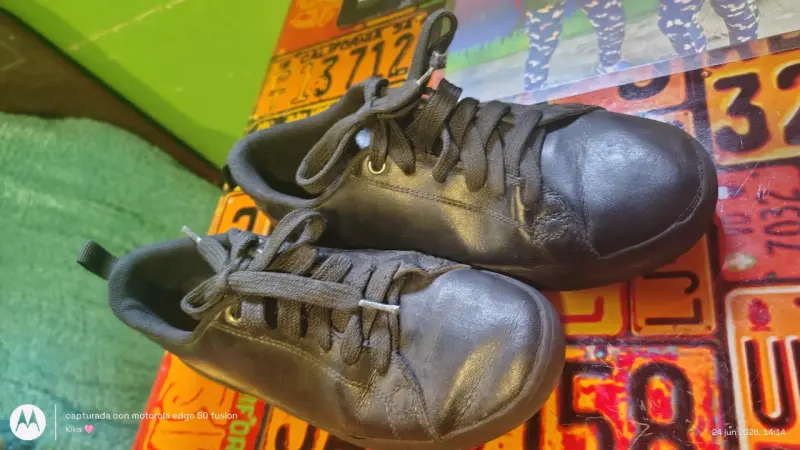 Zapatillas negras marca boulevard n34 y n32 - 2
