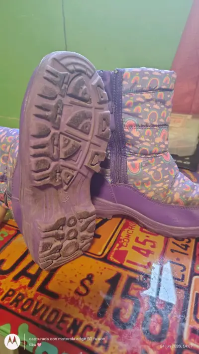Botas para niña con estampado colorido n32 - miniatura 2