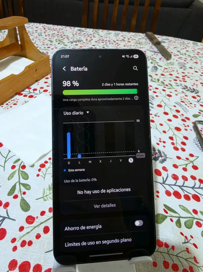 Samsung Galaxy S23 con caja - 6
