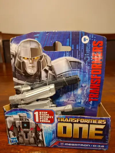 Figura Transformers Megatron - miniatura 1