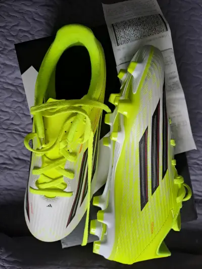 Zapatos de fútbol Adidas amarillo - miniatura 1