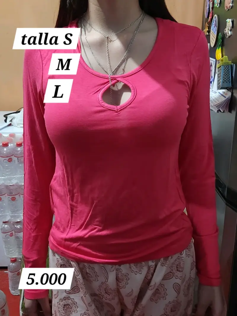 Polera bicolor estampada - 3