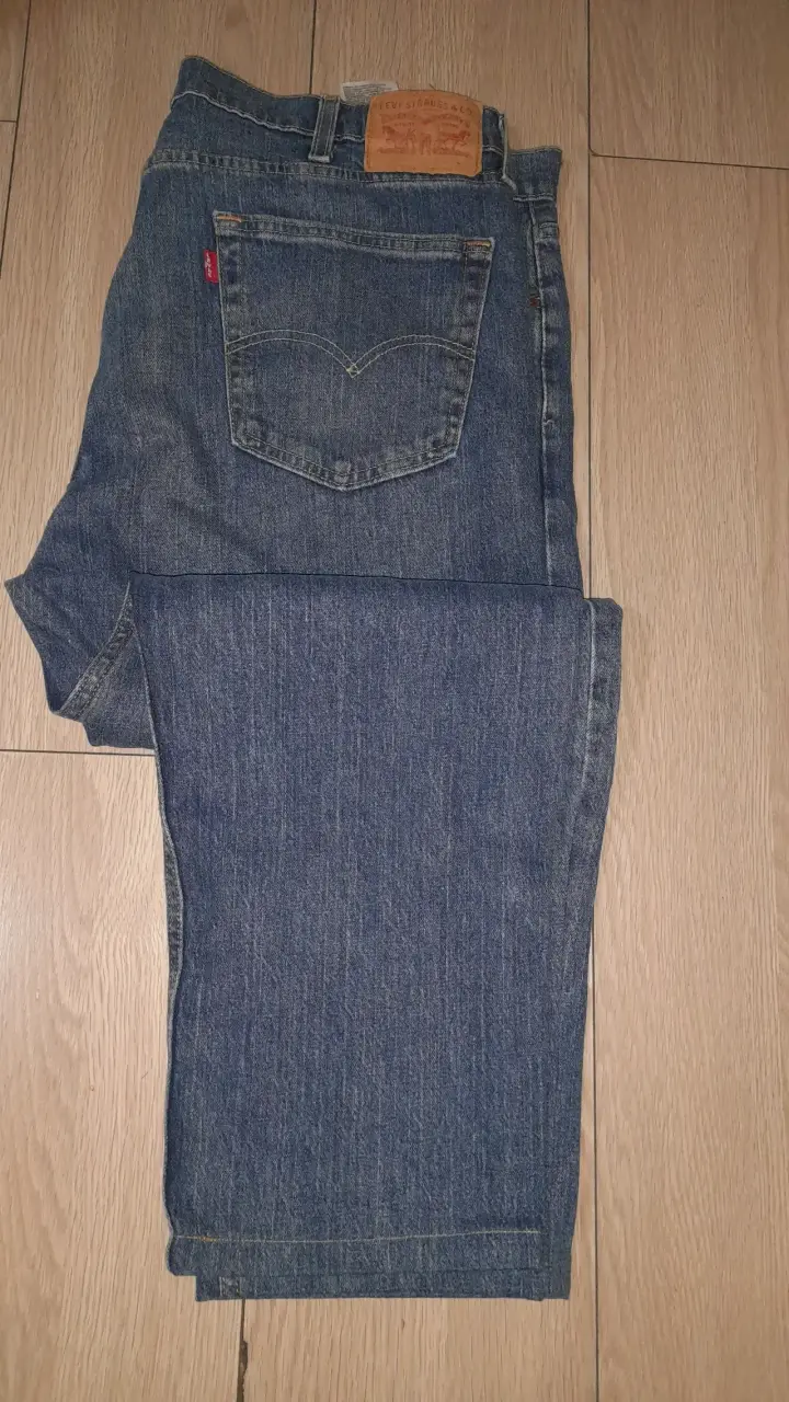 Jeans azules Levi's clásicos - 3