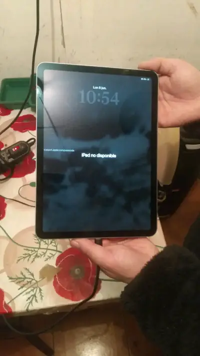 iPad Apple modelo A2316 - miniatura 2