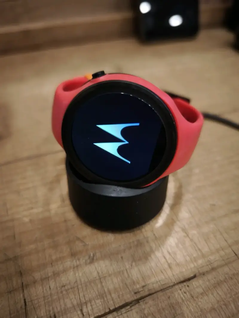 Smartwatch deportivo Motorola - 2