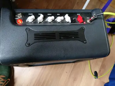 Amplificador Laney CUB Super10 - miniatura 2