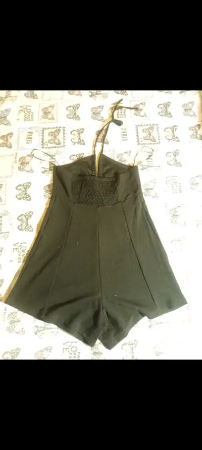 Enterito negro elegante - miniatura 2