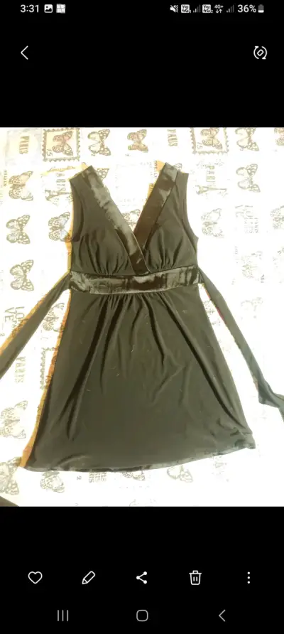 Vestido negro elegante - miniatura 1