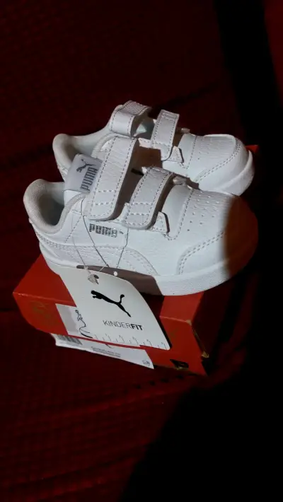 Zapatillas blancas infantiles Puma - miniatura 3