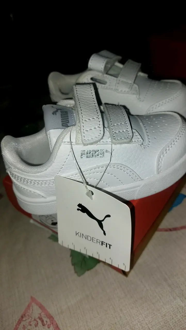 Zapatillas blancas infantiles Puma - 4
