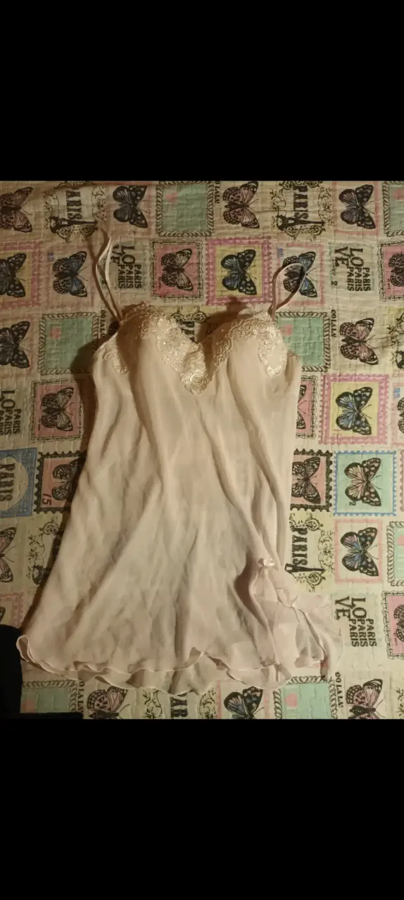 Camisón beige con encaje - 1