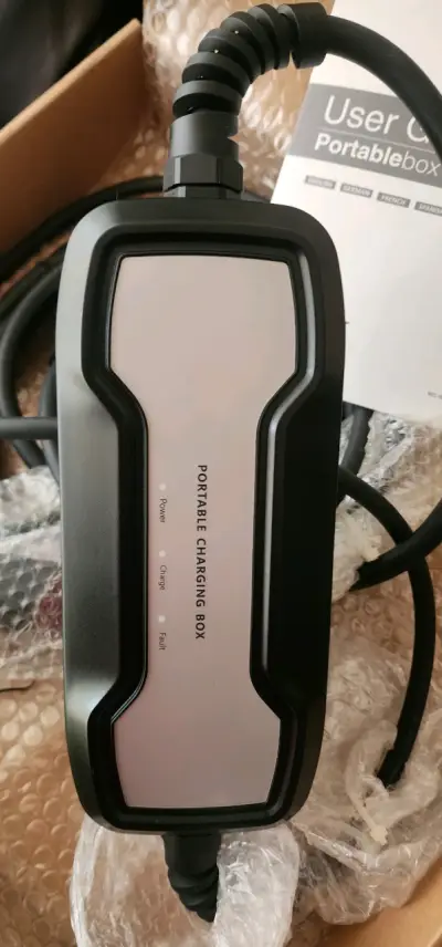 Cargador portátil para auto eléctrico - miniatura 2