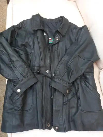 Chaqueta de cuero negra talla 6 años - miniatura 1