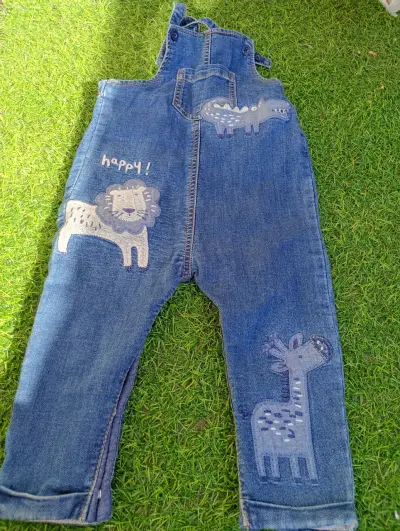 Jardinera infantil de mezclilla estampada - miniatura 1
