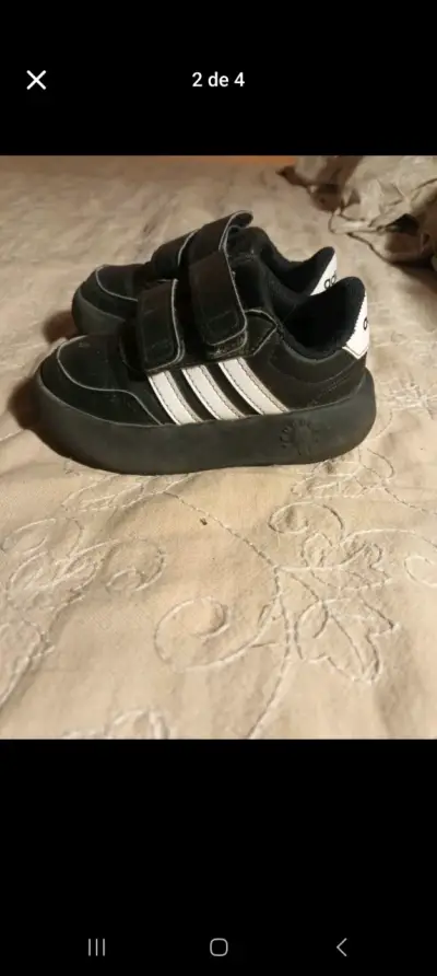 Zapatos negros con velcro - miniatura 2