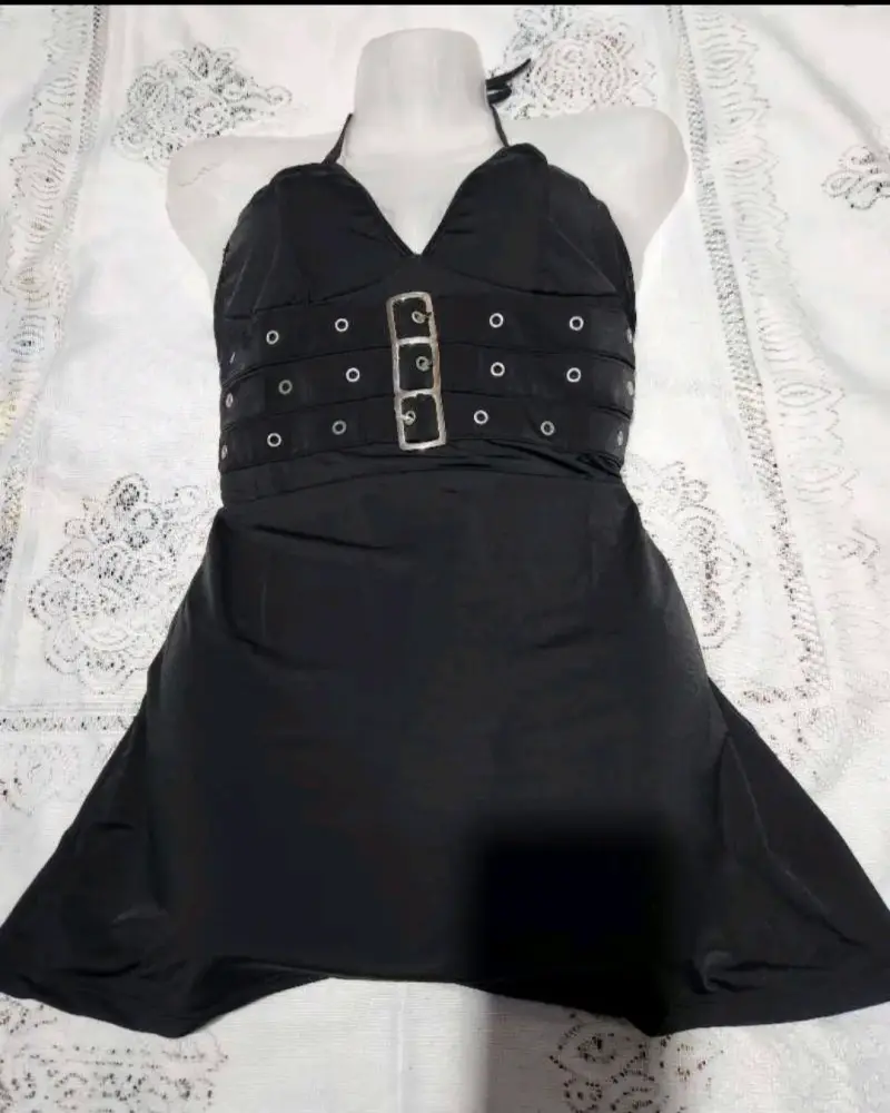 Vestido nuevo negro con hebillas - 2