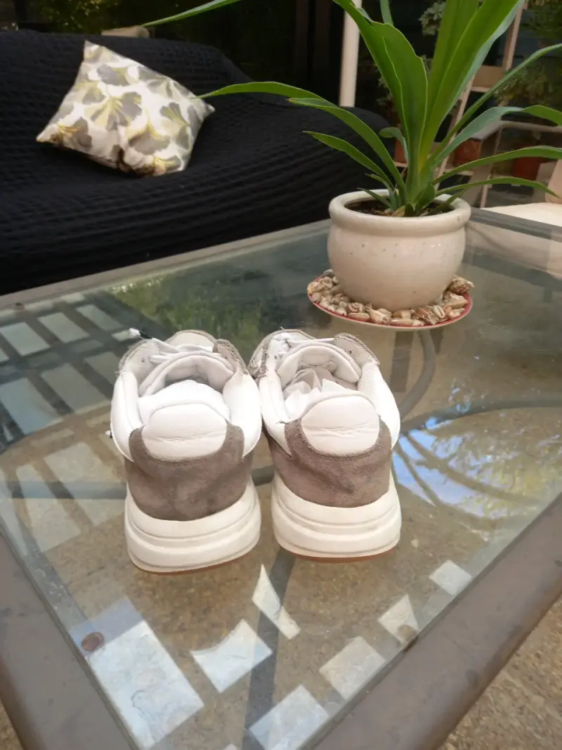 Zapatillas Ferouch, color beige usadas N°39 - 3