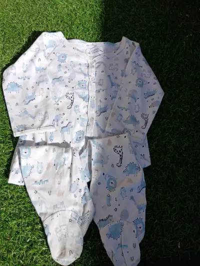 Pijama bebé estampado animalitos - miniatura 1