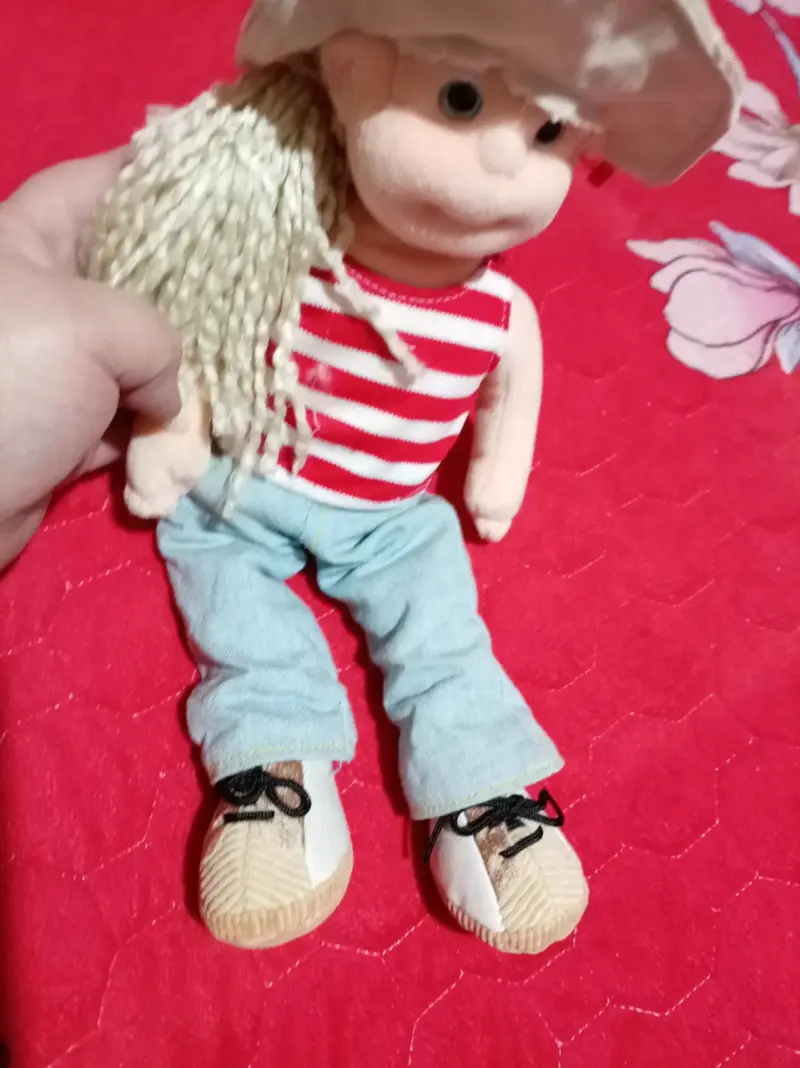 Muñeco de tela con sombrero - 3