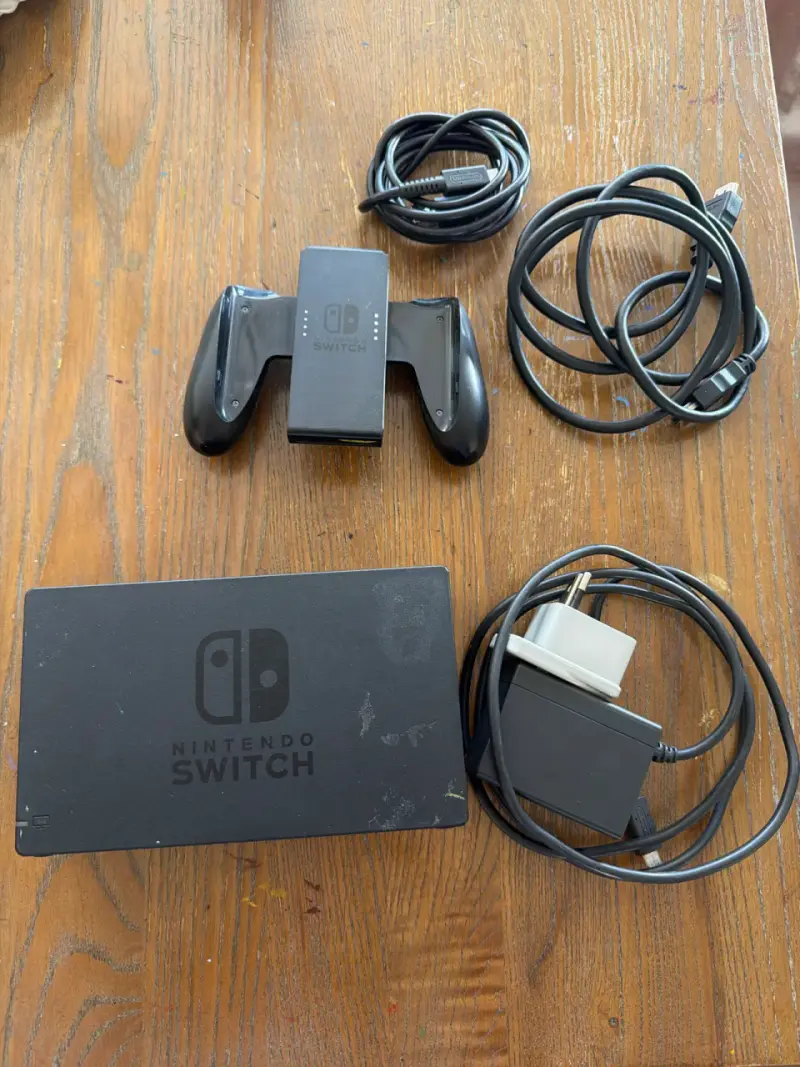 Consola de juegos portátil Nintendo switch - 2