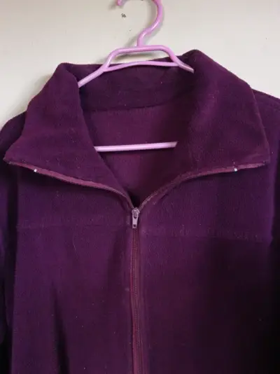 Chaqueta de polar morada - miniatura 2
