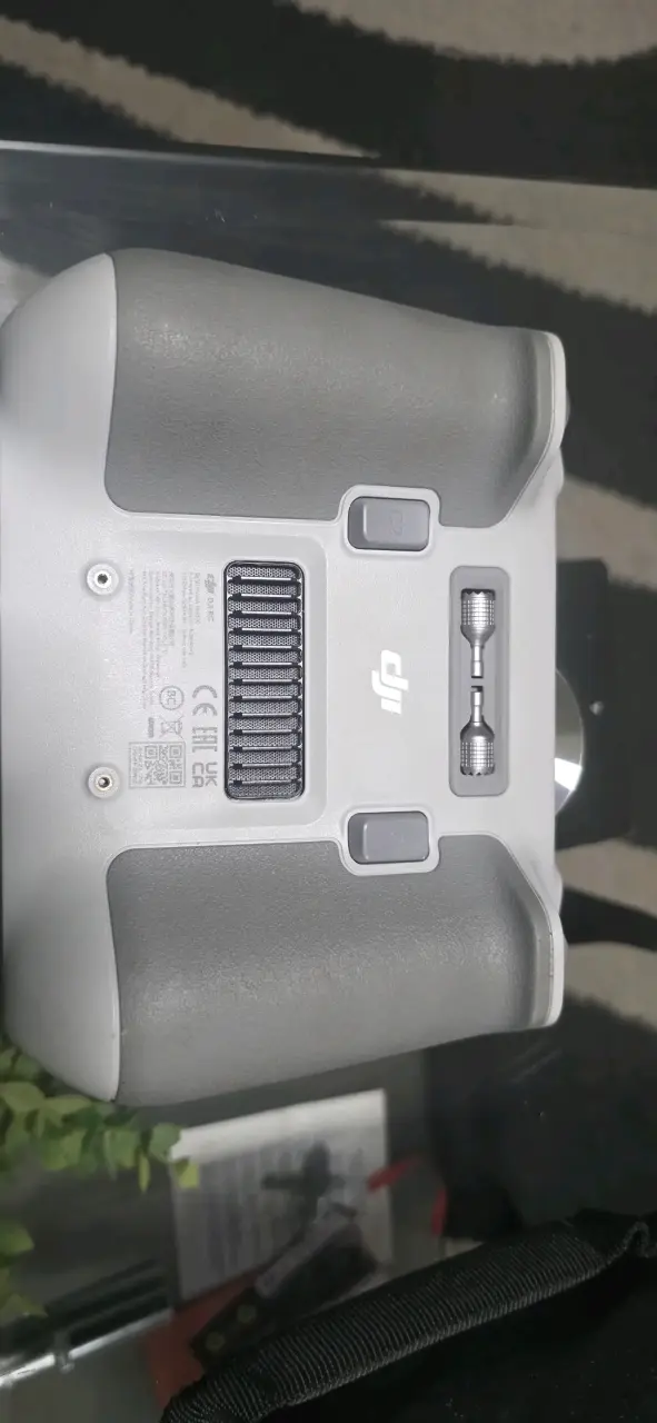 Dron DJI con control remoto - 6