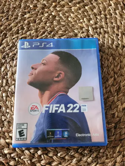 Juego FIFA 22 para PS4 - miniatura 1