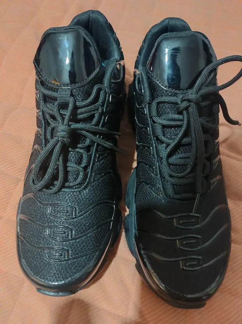 Zapatillas deportivas negras - 2