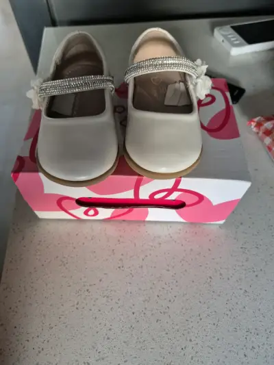 Zapatos bebé blancos con brillo talla 20 - miniatura 1