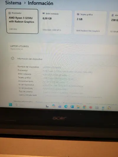 Laptop Acer con Windows 11 - miniatura 2
