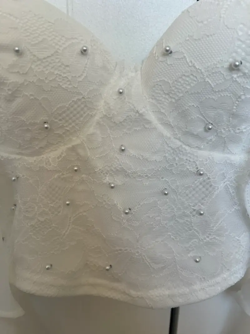 Top blanco encaje con perlas - 2
