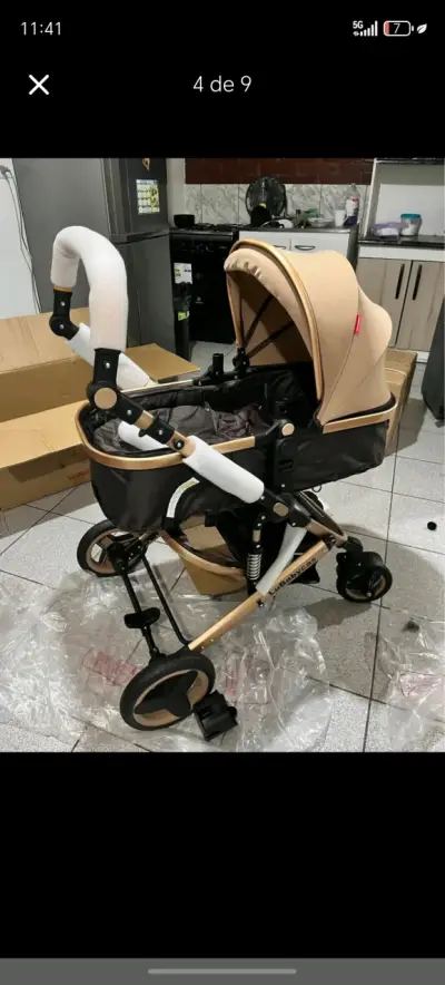 Coche de bebé beige moderno - miniatura 2