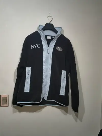 Chaqueta negra con edicion NYC Puma - miniatura 1