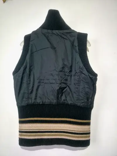 Chaqueta Negra Reversible sin mangas - miniatura 3