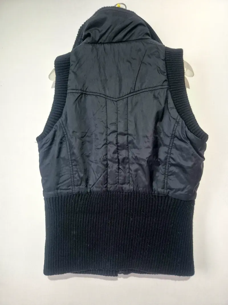 Chaqueta Negra Reversible sin mangas - 4