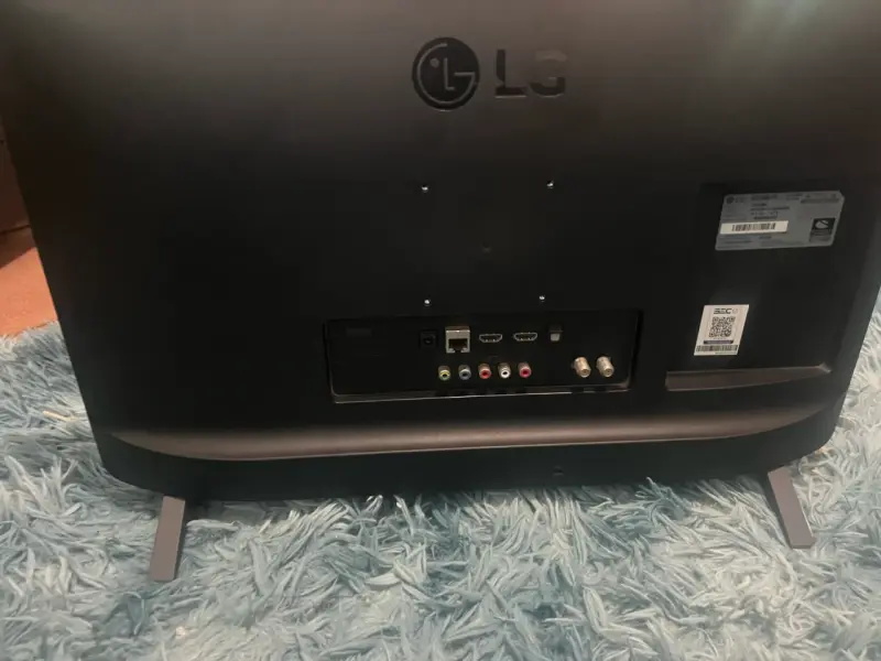 Televisor LG pantalla plana - 2