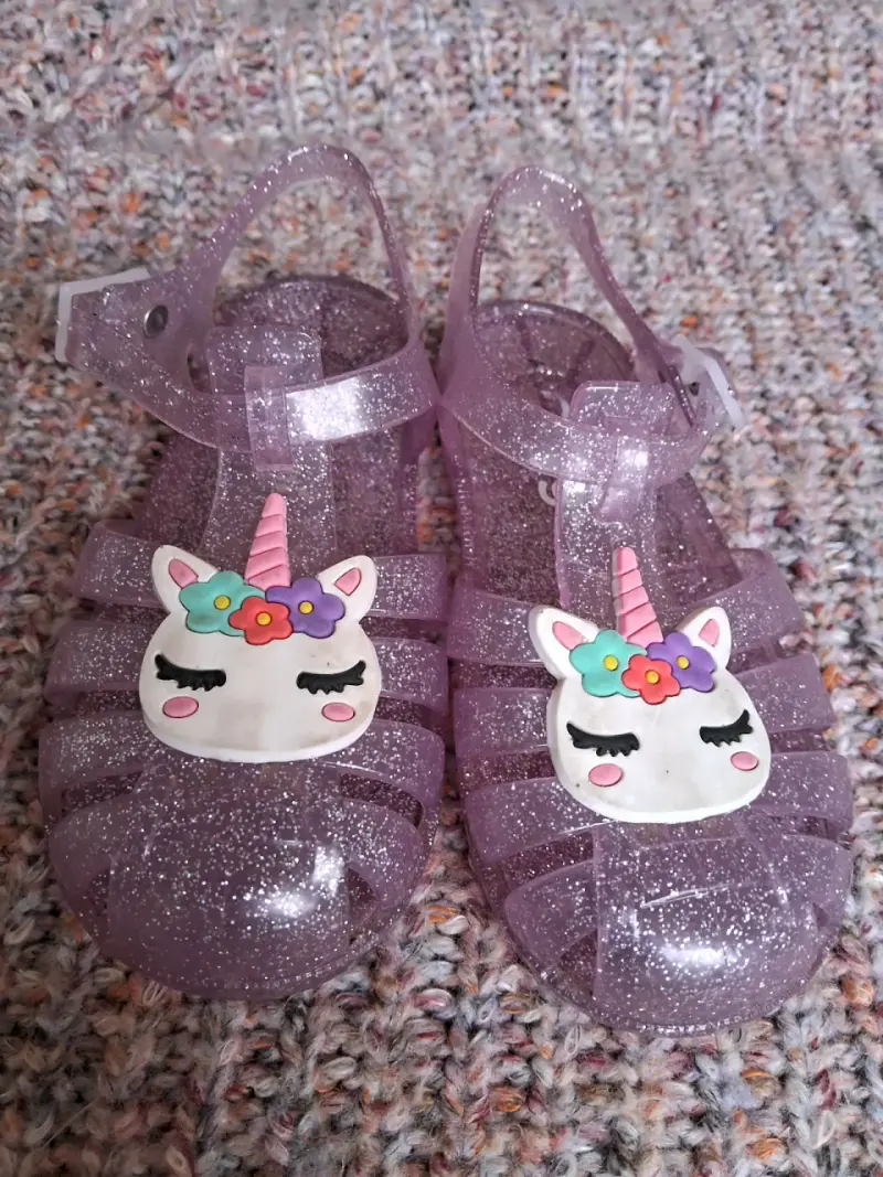 Sandalias moradas de unicornio n26 - 2