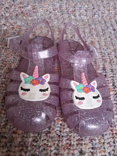 Sandalias moradas de unicornio n26 - miniatura 2