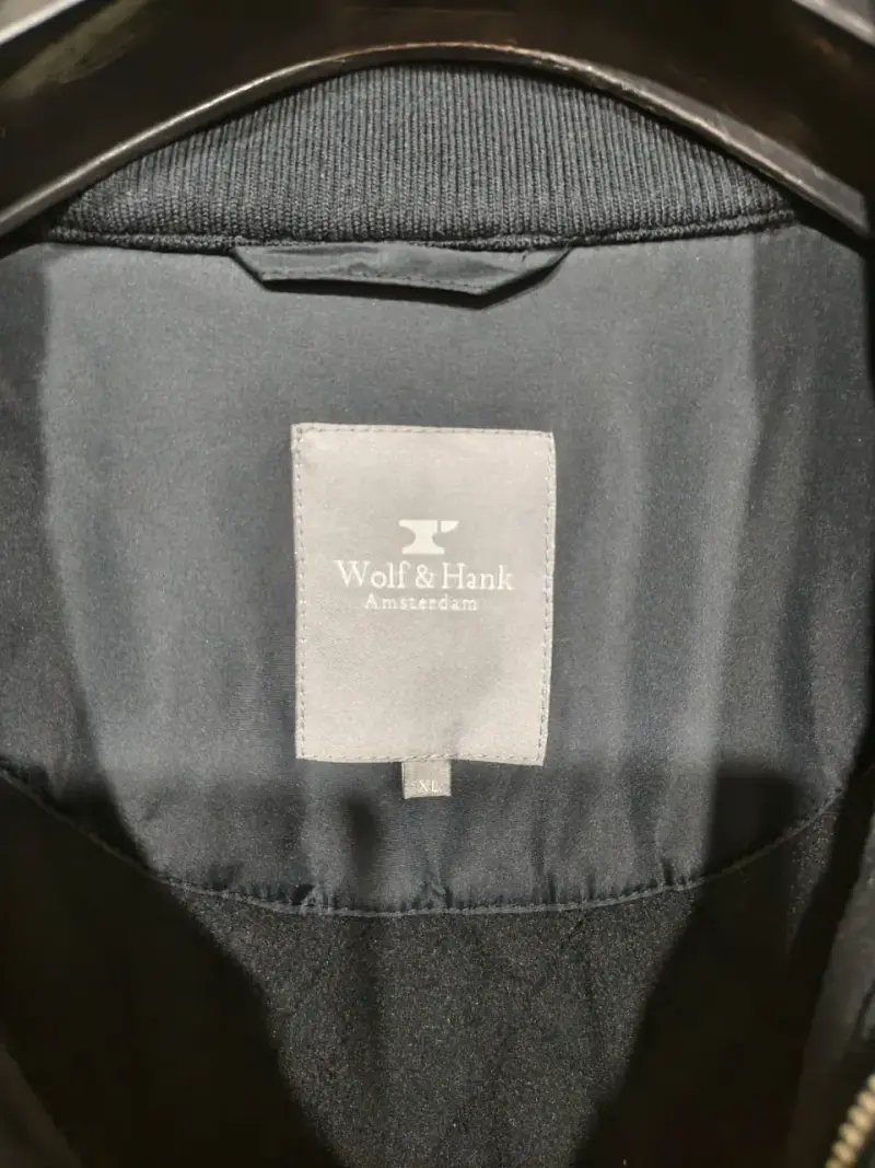 Chaqueta negra acolchada Wolf & Hank - 2