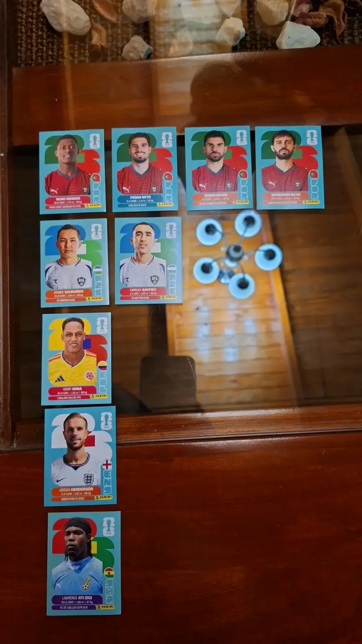 70 Tarjetas coleccionables fútbol 2026 - 2