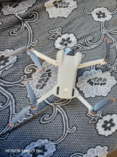 Dron Dji mini 3 - miniatura 2