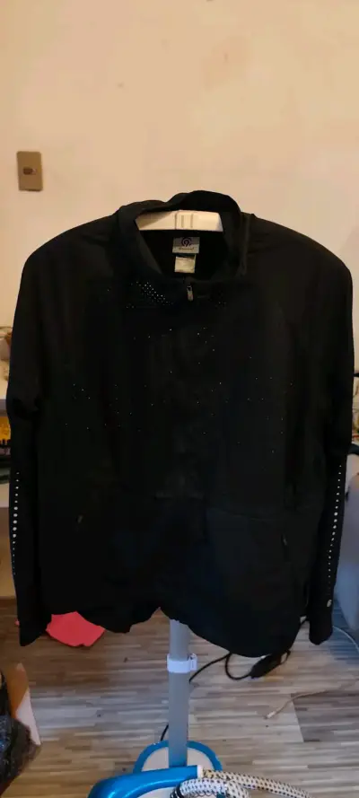 Chaqueta negra deportiva mujer - miniatura 1